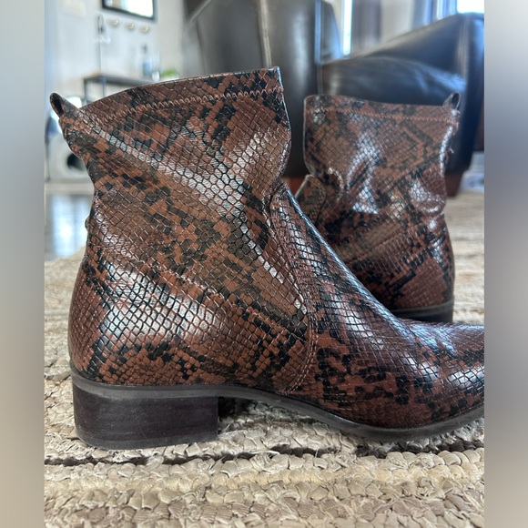 ALDO Erigori faux snakeskin ankle boot sz 6 - Picture 7 of 9
